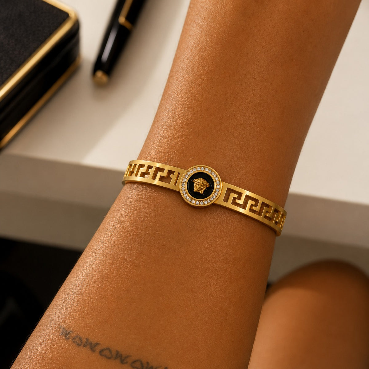 BRACELETE INOX DOURADO LEÃO