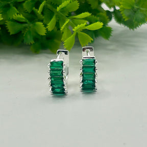 BRINCO ARGOLA COM PEDRA VERDE G