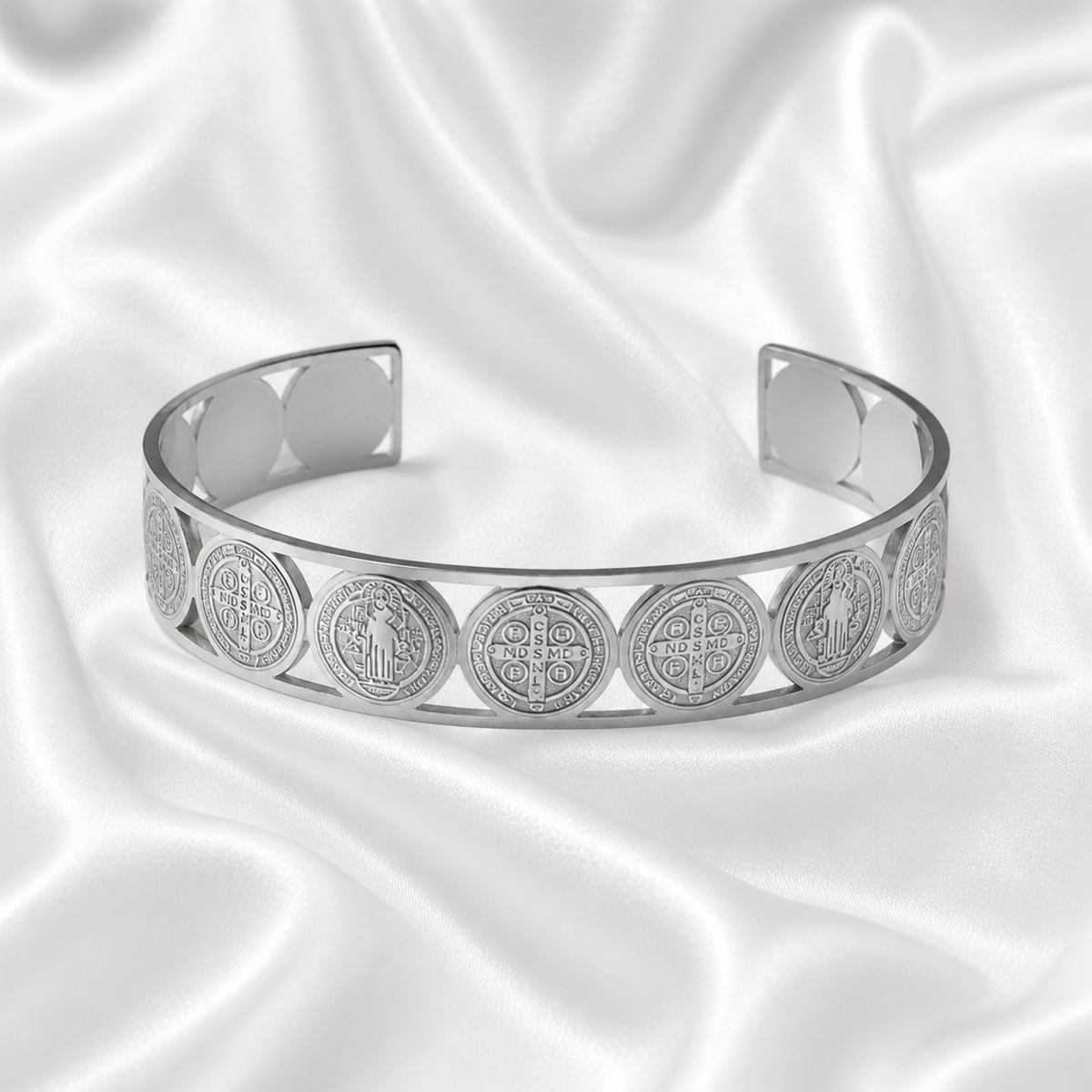 BRACELETE SÃO BENTO MEDALHAS INOX PRATA