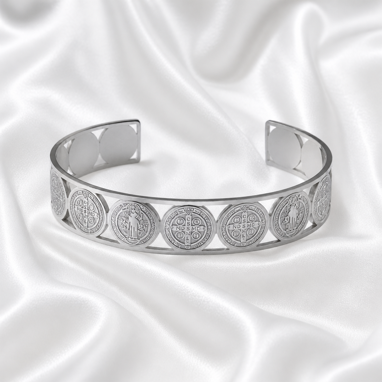 BRACELETE SÃO BENTO MEDALHAS INOX PRATA